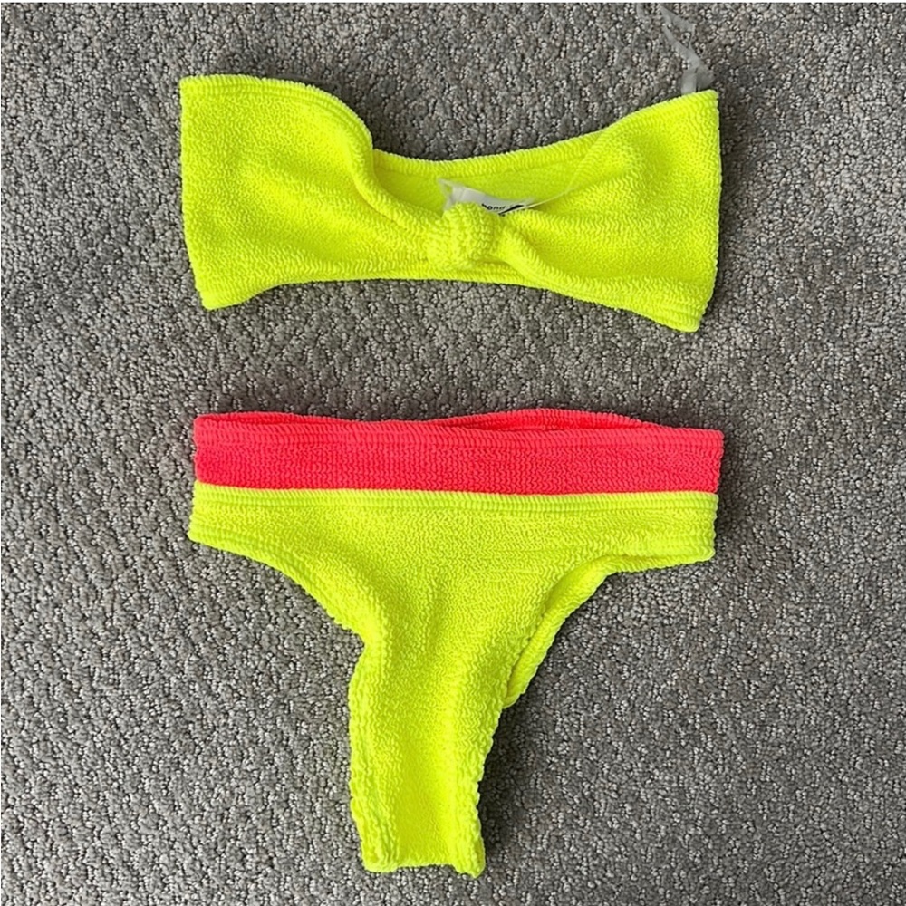 Bond-Eye Bikini Set